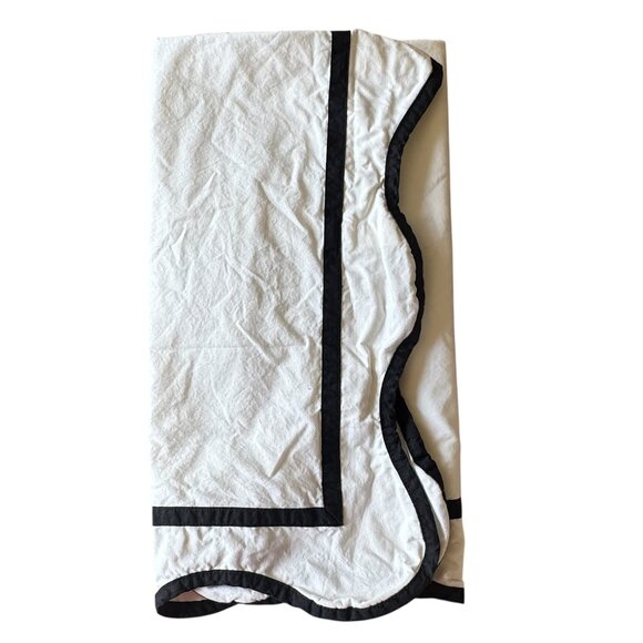 Pottery Barn Teen Emily & Meritt The Scallop TWIN Duvet Cover + Sham - Read - Picture 11 of 15